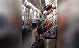 Follada en tren completo - puta italiana follada en el metro